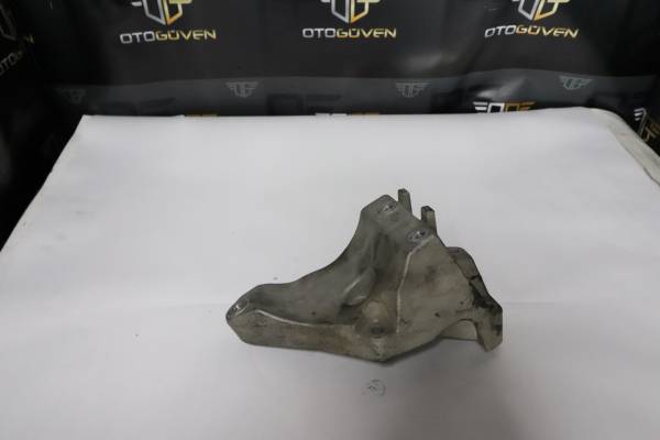 FORD RANGER 3.0 TDCİ ÇIKMA PARÇA  2013-2015 ŞARJ DİNAMOSU AYAĞI